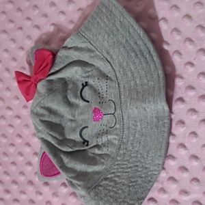 Girl's cat with glitter hat